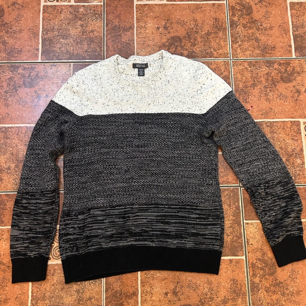Kenneth Cole Reaction Black and Cream Crewneck Sweater